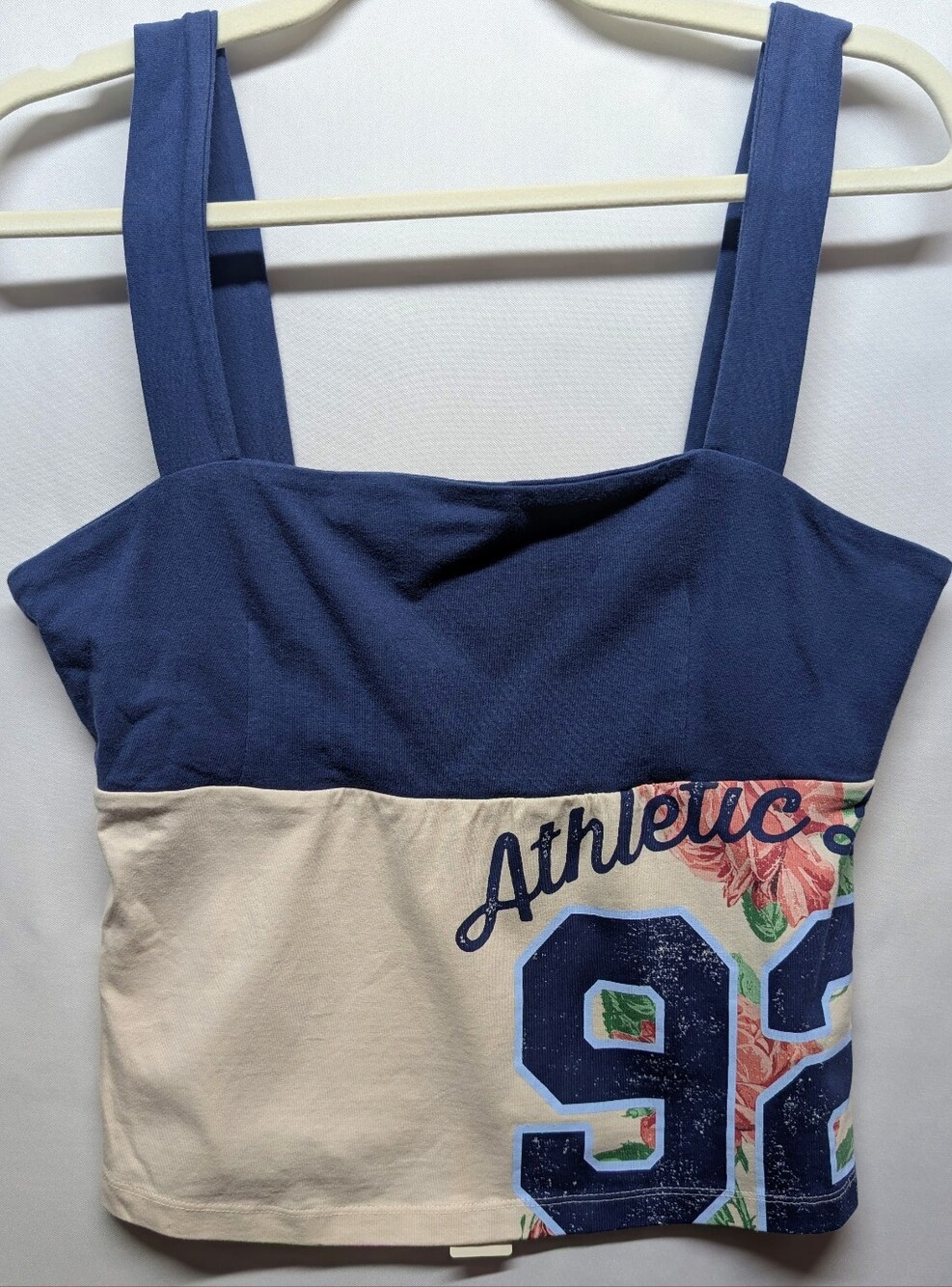 268.Anthropologie Navy and Cream Athletic Crop Top with Floral Print 92